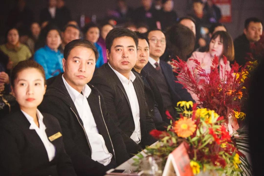 1542081386109292.jpg 1542081386109292.jpg